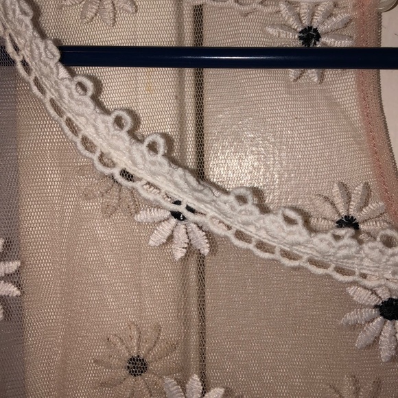 Flower Crop top - Picture 3 of 3